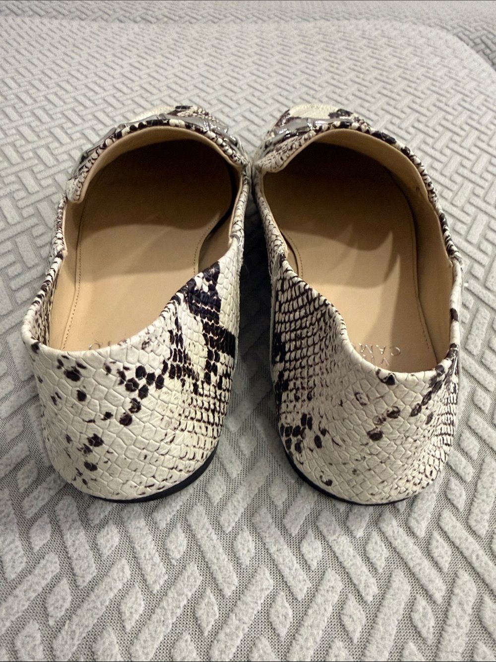Vince Camuto Black and Cream Snakeskin Slip-On Loafers with Silver Bit Size 9M - Picture 3 of 13